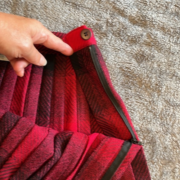Surrey Classics Canada wool plaid skirt - Picture 7 of 11